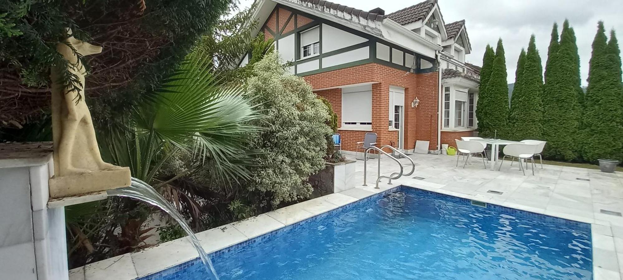 chalet de lujo con piscina, sauna y jacuzzi cerca del mar a media hora de bilbao y Santander El Puente  Exterior foto