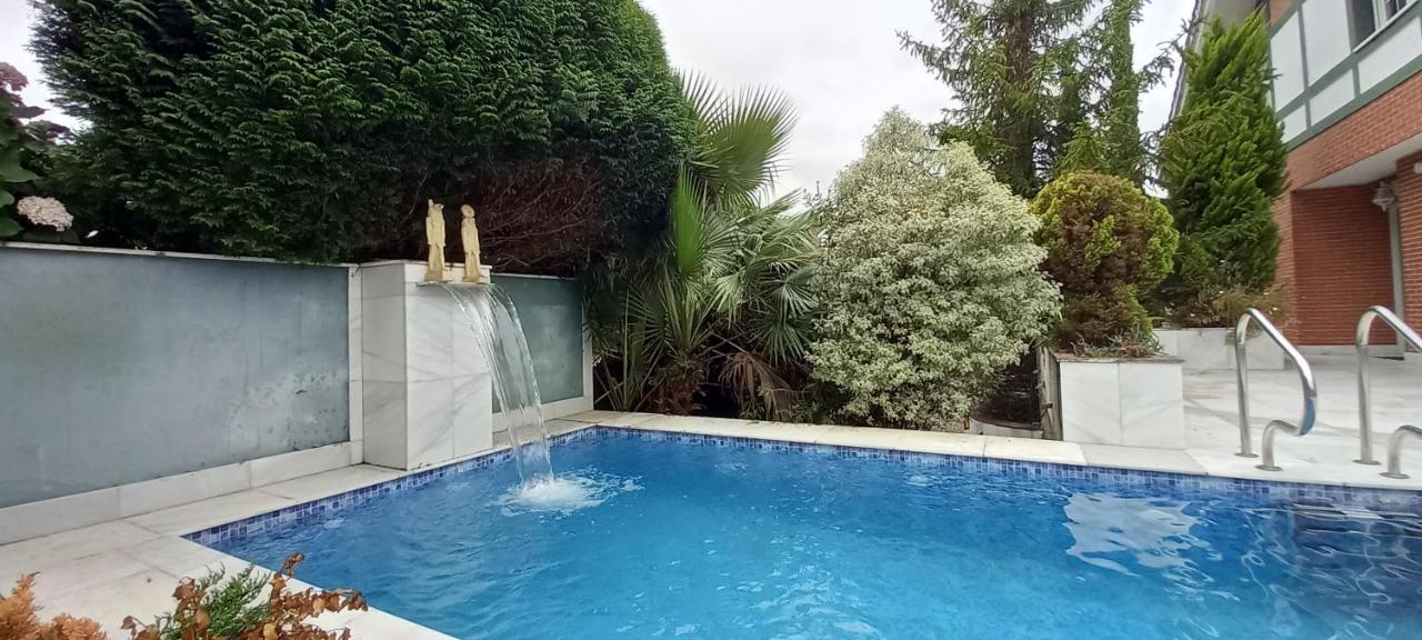 chalet de lujo con piscina, sauna y jacuzzi cerca del mar a media hora de bilbao y Santander El Puente  Exterior foto