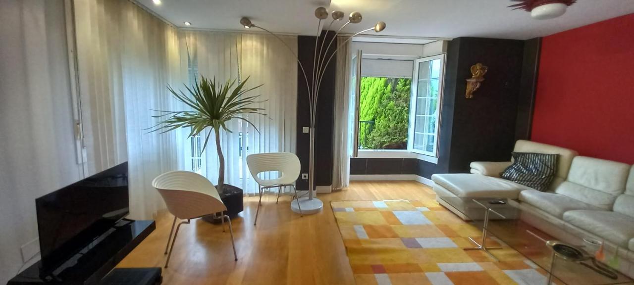 chalet de lujo con piscina, sauna y jacuzzi cerca del mar a media hora de bilbao y Santander El Puente  Exterior foto